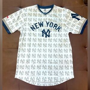 MLB x Stitches New York Yankees Jersey Shirt Cooperstown Collection- Medium